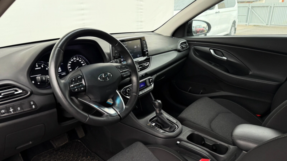 HYUNDAI i30 i30 1.0 T-GDI Smart DCT