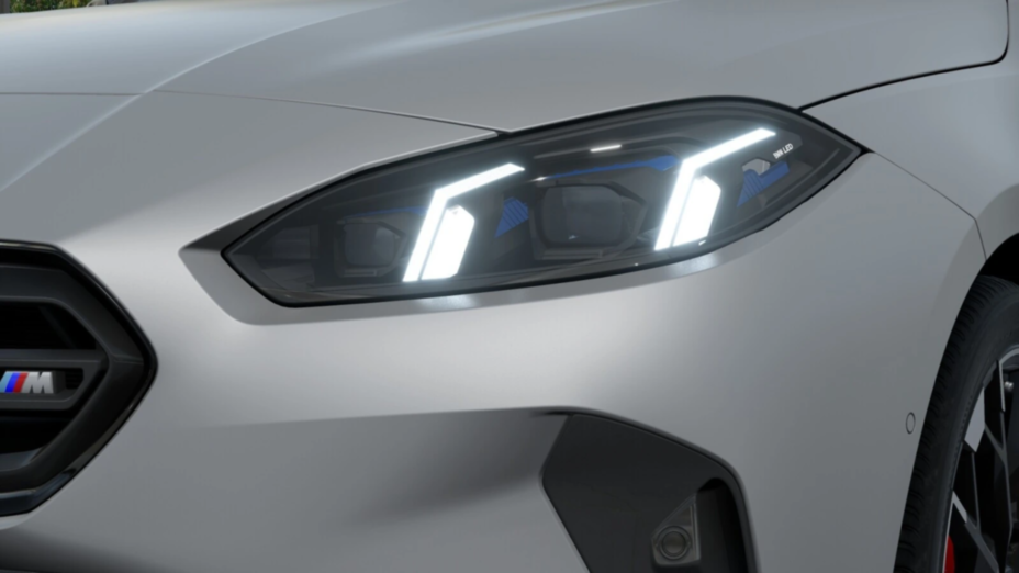 BMW Seria 1 M135 xDrive aut Nowy