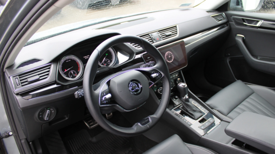 SKODA Superb Superb 2.0 TSI L&K DSG