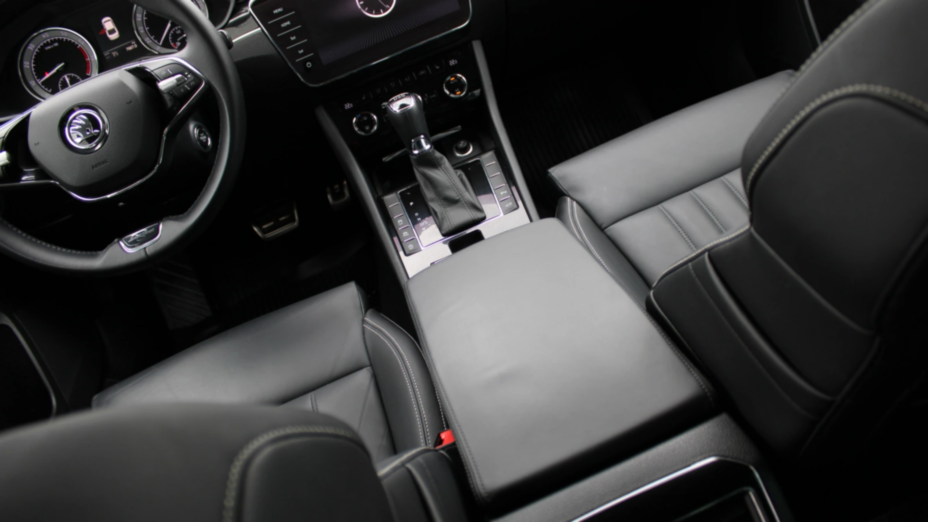 SKODA Superb Superb 2.0 TSI L&K DSG