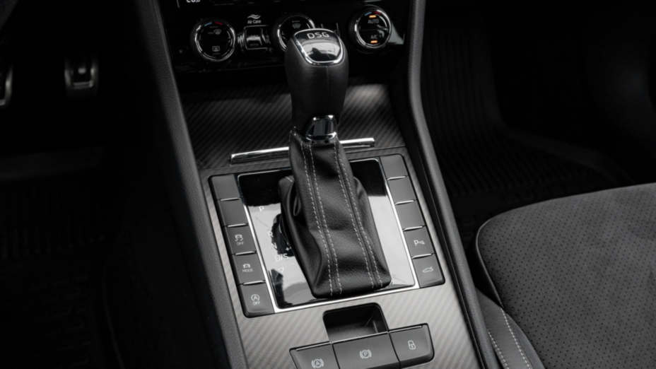 SKODA Superb Superb 2.0 TSI Sportline DSG