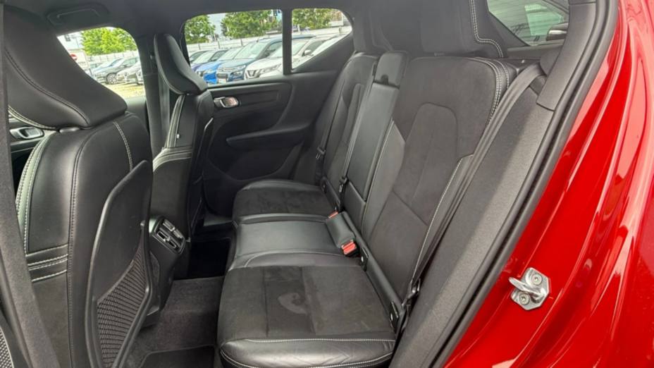 VOLVO XC40 XC40 T3 R-Design aut