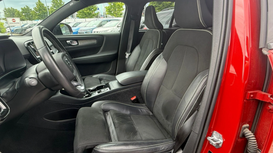 VOLVO XC40 XC40 T3 R-Design aut