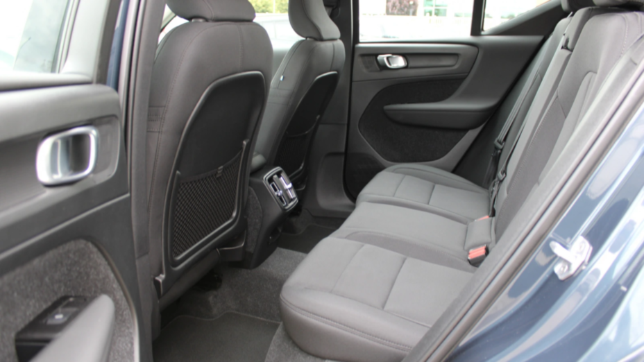 VOLVO XC40 XC40 T3 Momentum Pro aut