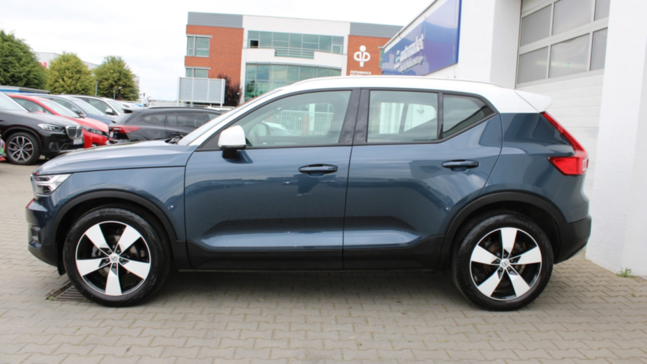 VOLVO XC40 XC40 T3 Momentum Pro aut