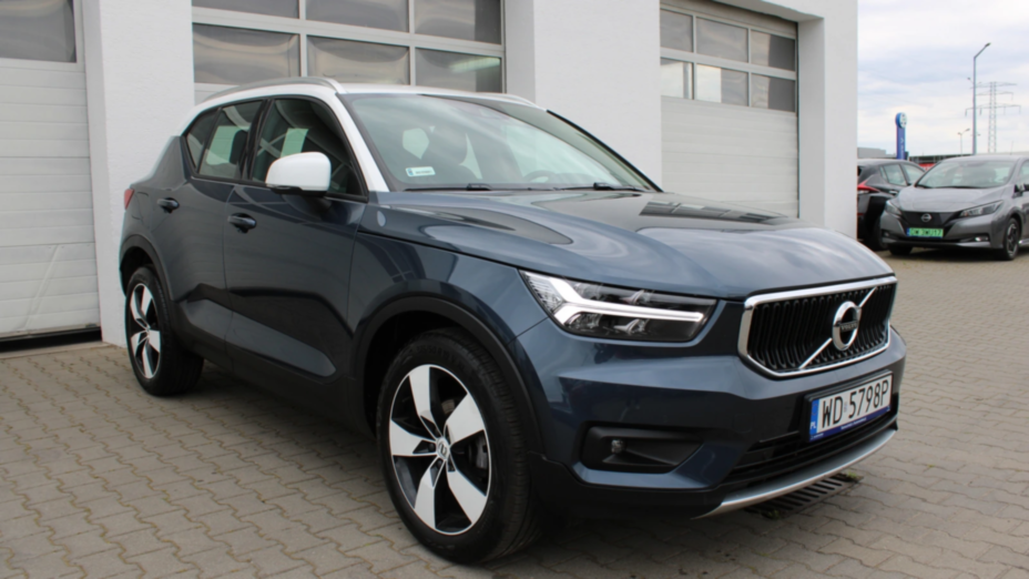 VOLVO XC40 XC40 T3 Momentum Pro aut