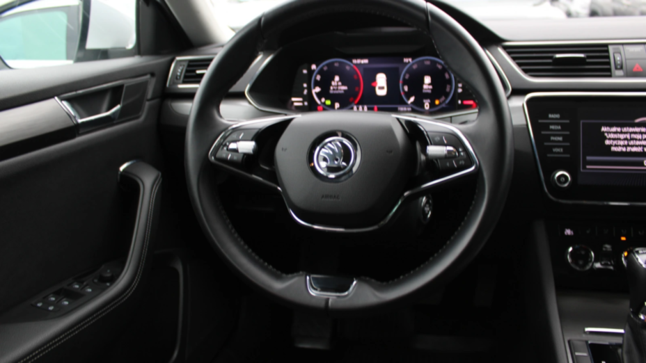 SKODA Superb Superb 2.0 TDI SCR Style DSG