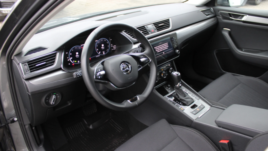 SKODA Superb Superb 2.0 TDI SCR Style DSG
