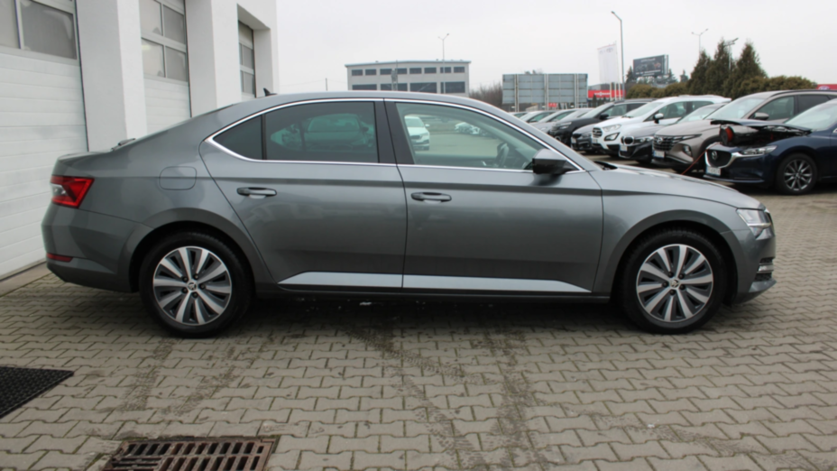SKODA Superb Superb 2.0 TDI SCR Style DSG