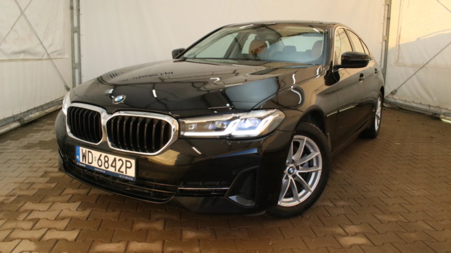 BMW Seria 5 520i mHEV aut