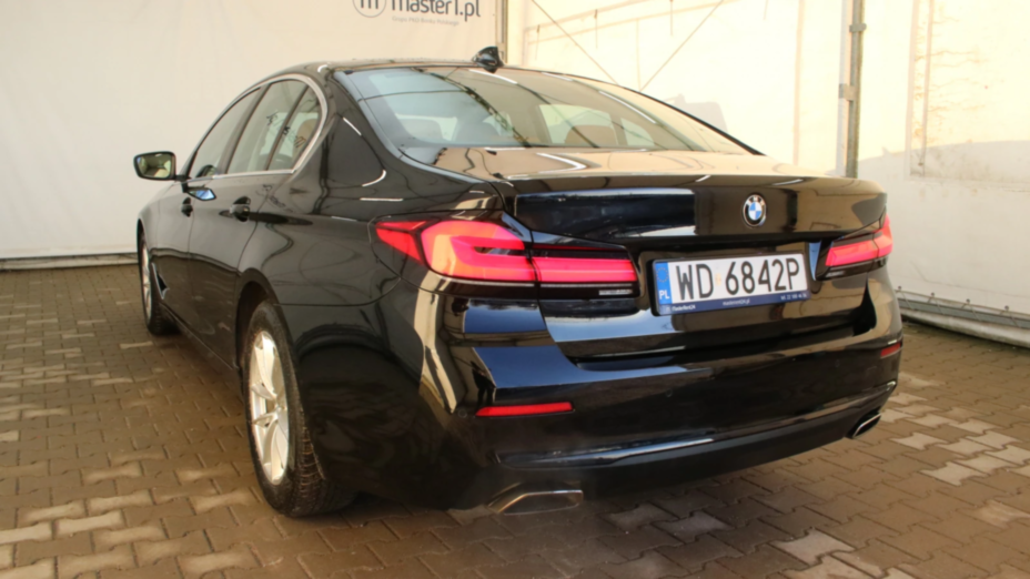 BMW Seria 5 520i mHEV aut
