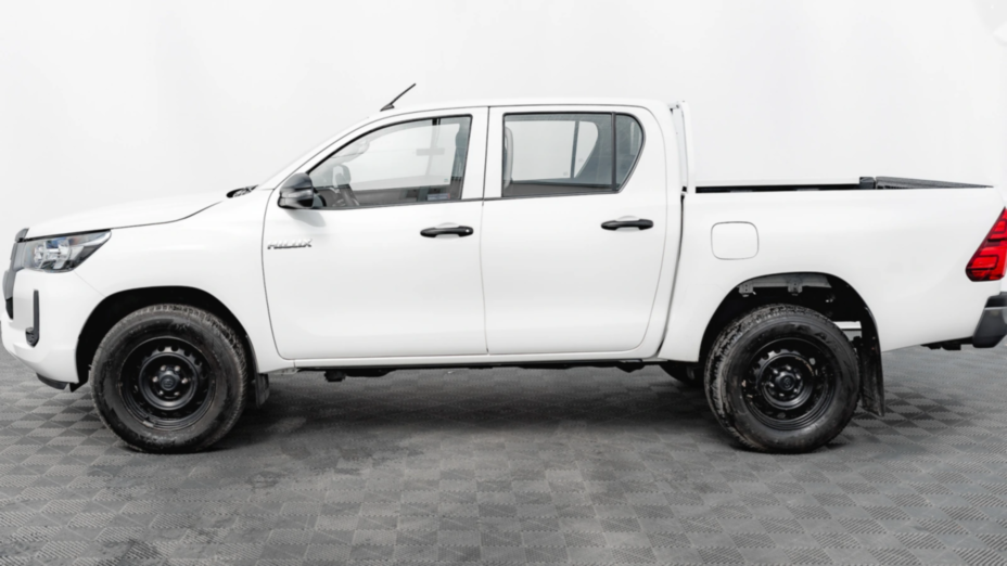 TOYOTA HiLux Hilux 2.4 D-4D Double Cab DLX 4x4