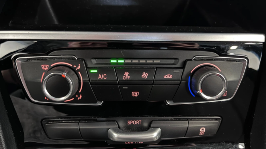 BMW Seria 2 218d aut