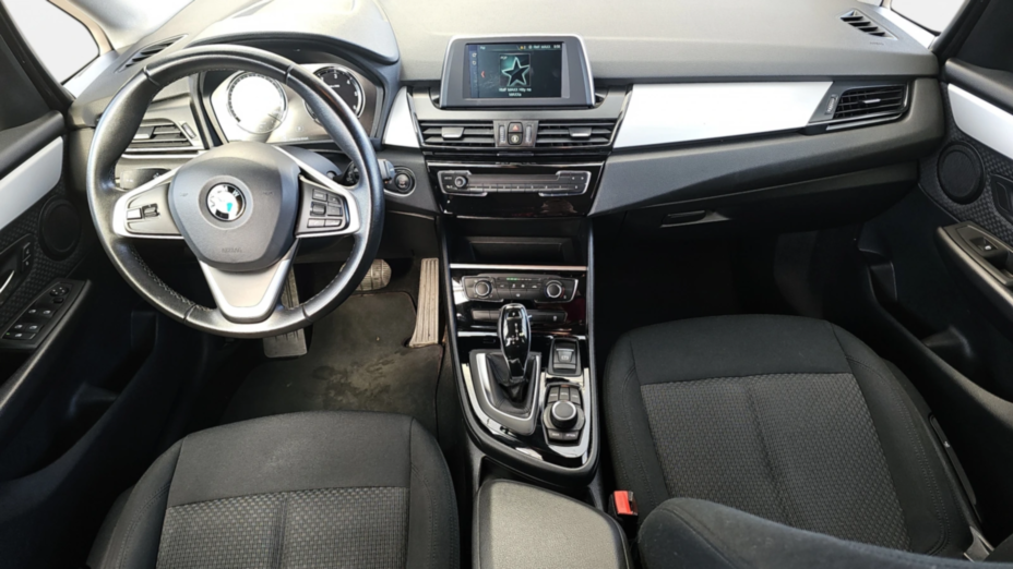 BMW Seria 2 218d aut