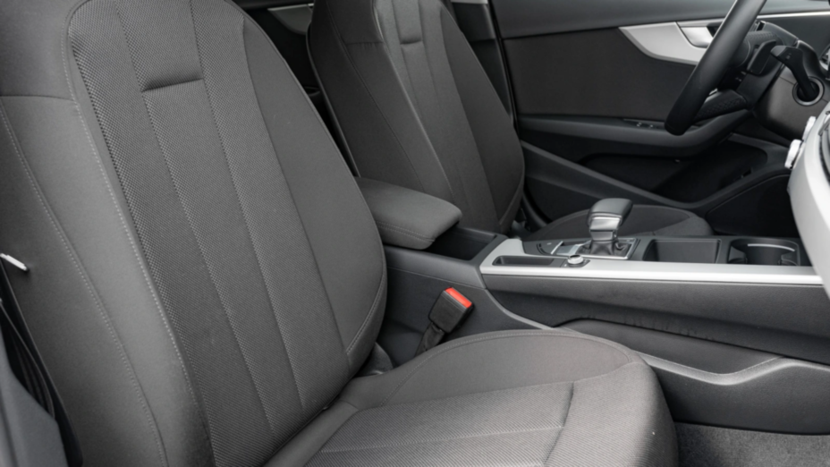 AUDI A4 A4 35 TFSI mHEV S Line S tronic