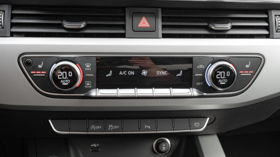 AUDI A4 A4 35 TFSI mHEV S Line S tronic