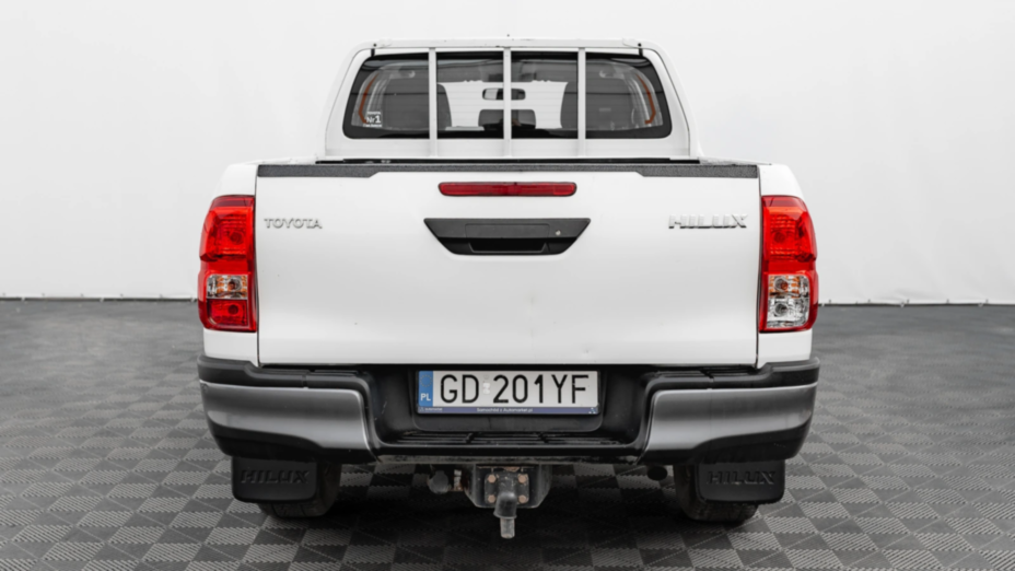 TOYOTA HiLux Hilux 2.4 D-4D Double Cab DLX 4x4