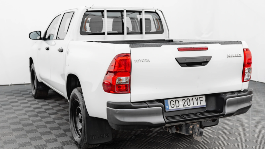 TOYOTA HiLux Hilux 2.4 D-4D Double Cab DLX 4x4
