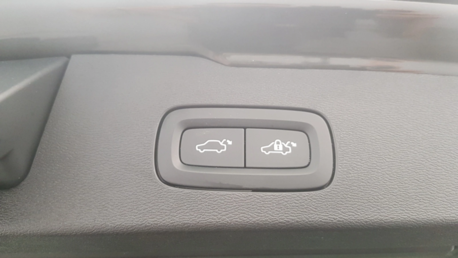 VOLVO V60 V60 B4 D Momentum Pro aut