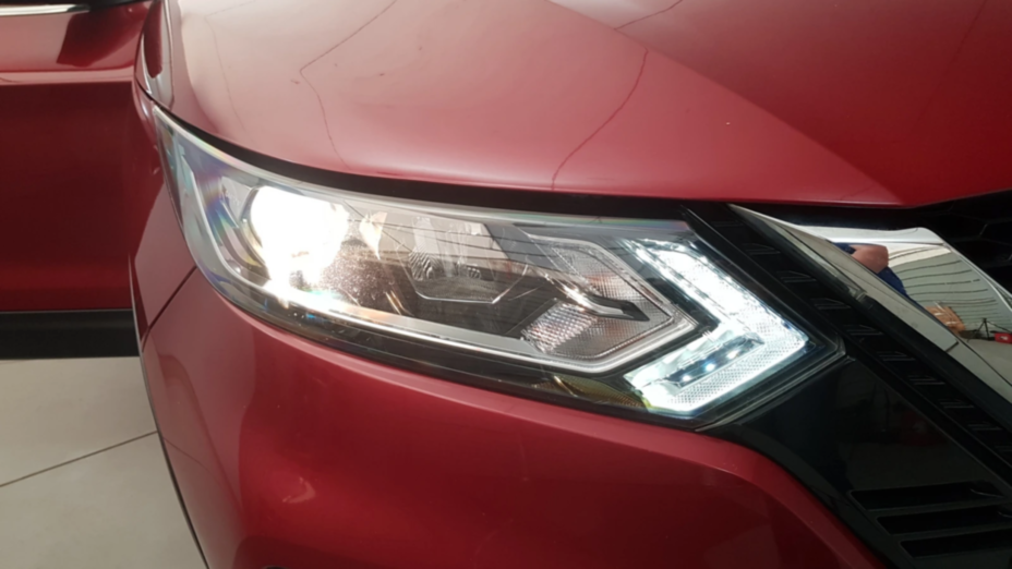 NISSAN Qashqai Qashqai 1.3 DIG-T N-Connecta DCT