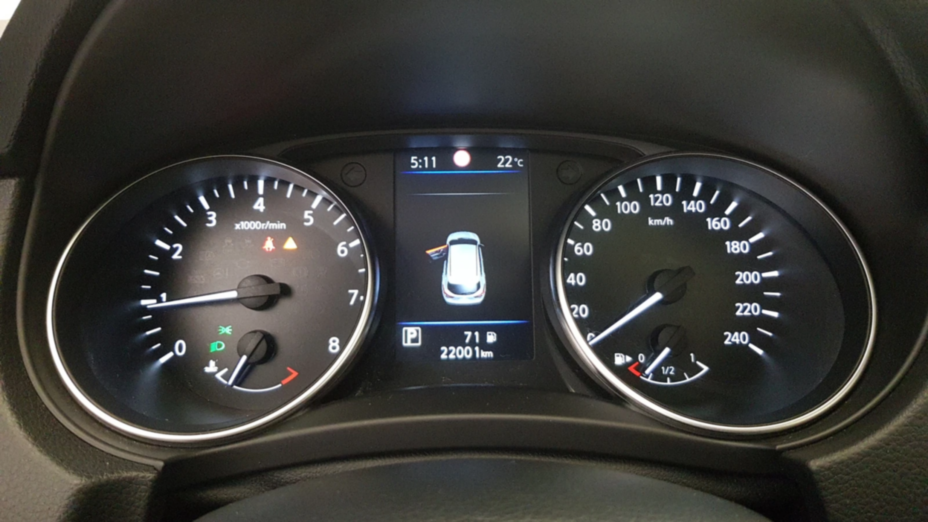 NISSAN Qashqai Qashqai 1.3 DIG-T N-Connecta DCT