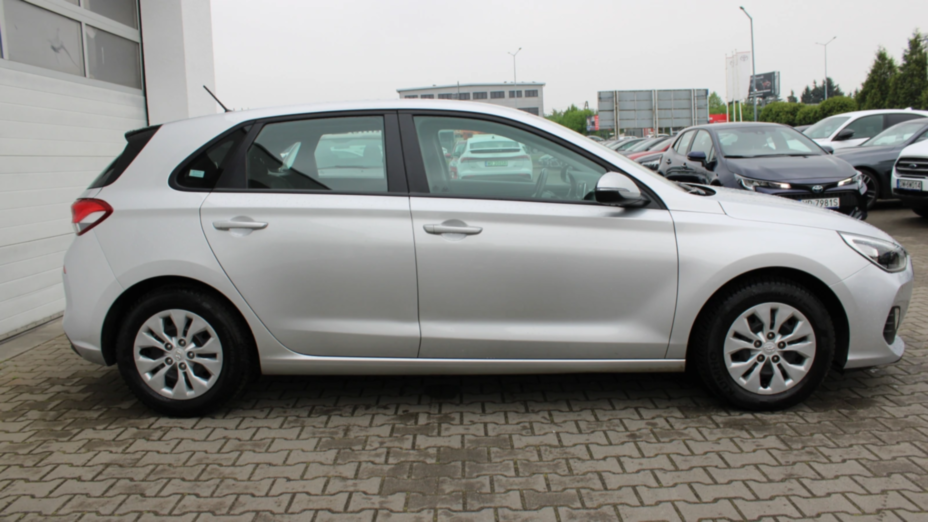HYUNDAI i30 i30 1.4 Classic +