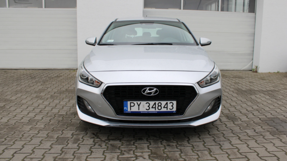 HYUNDAI i30 i30 1.4 Classic +