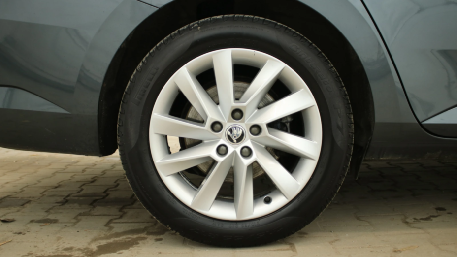 SKODA Superb Superb 2.0 TDI SCR Ambition DSG