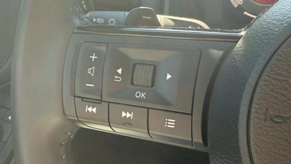 NISSAN Qashqai Qashqai 1.3 DIG-T mHEV N-Connecta Xtronic