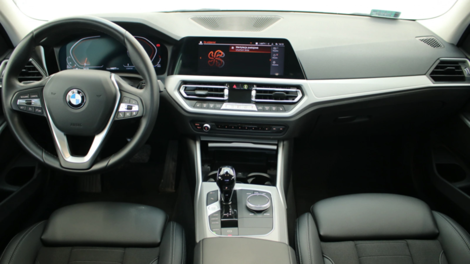 BMW Seria 3 320d xDrive mHEV Advantage aut