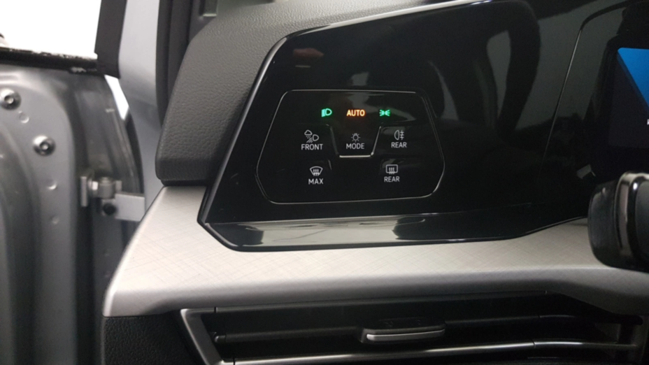 VOLKSWAGEN Golf Golf VIII 2.0 TDI Life