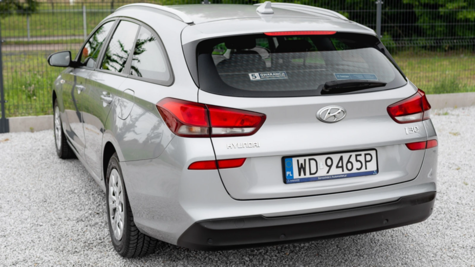 HYUNDAI i30 i30 1.6 D Classic +