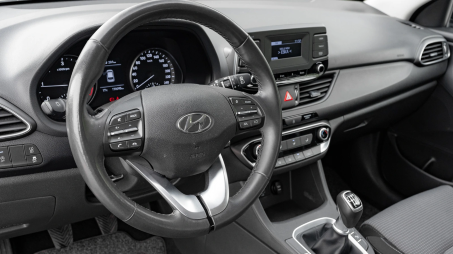 HYUNDAI i30 i30 1.6 D Classic +