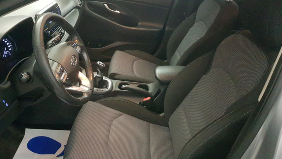 HYUNDAI i30 i30 1.6 D Classic +