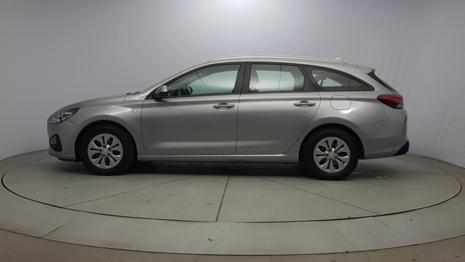 HYUNDAI i30 i30 1.6 D Classic +