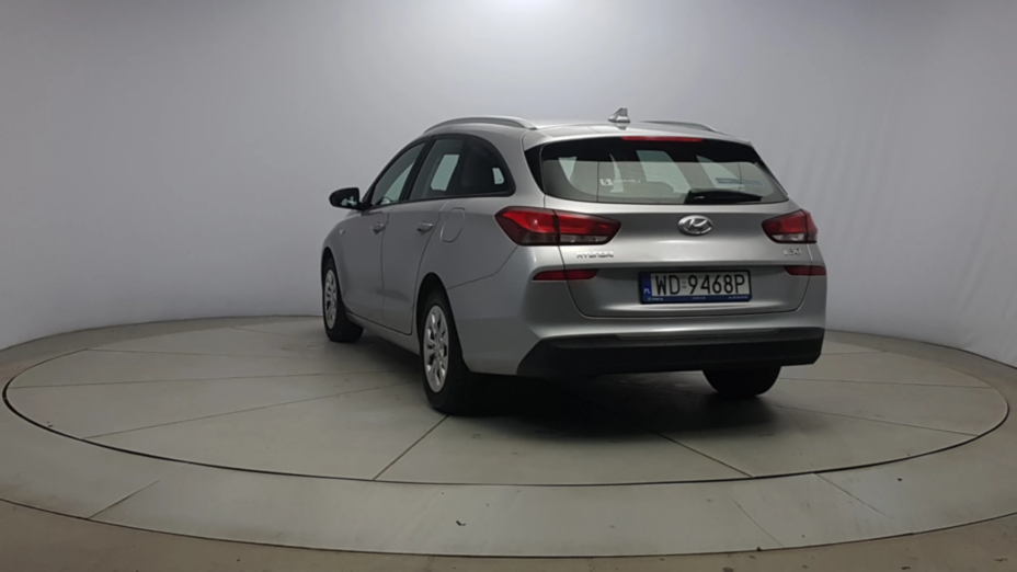 HYUNDAI i30 i30 1.6 D Classic +