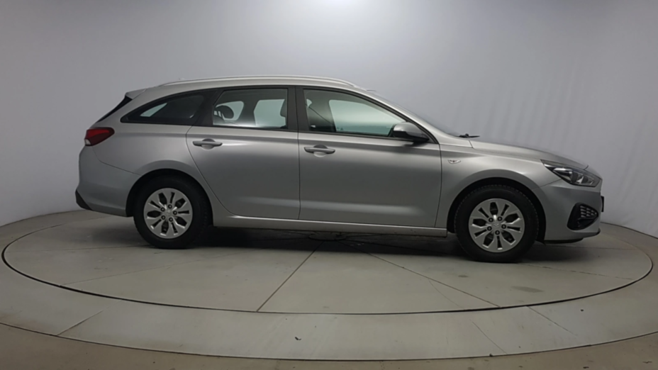 HYUNDAI i30 i30 1.6 D Classic +