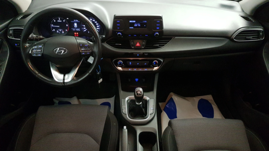 HYUNDAI i30 i30 1.6 D Classic +