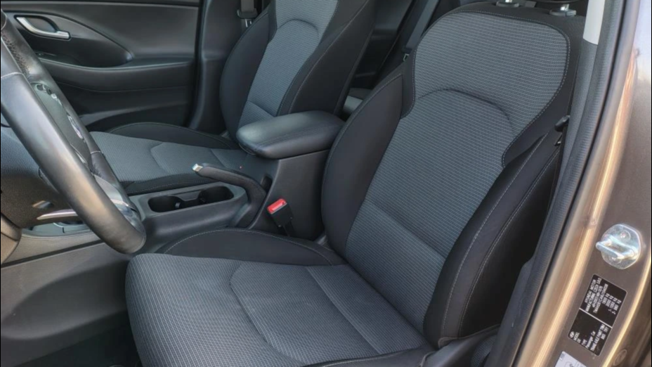HYUNDAI i30 i30 1.5 DPI Modern