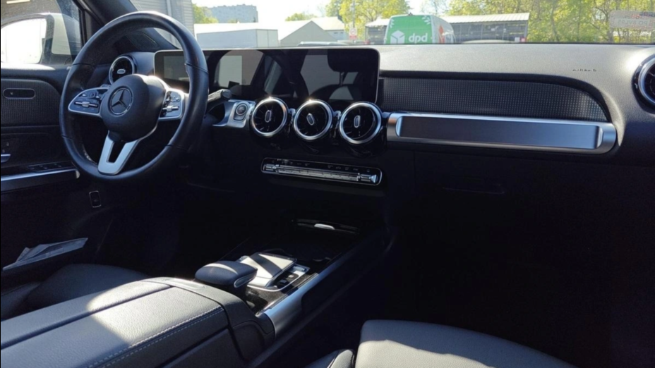 MERCEDES-BENZ GLB GLB 200 Progressive 7G-DCT