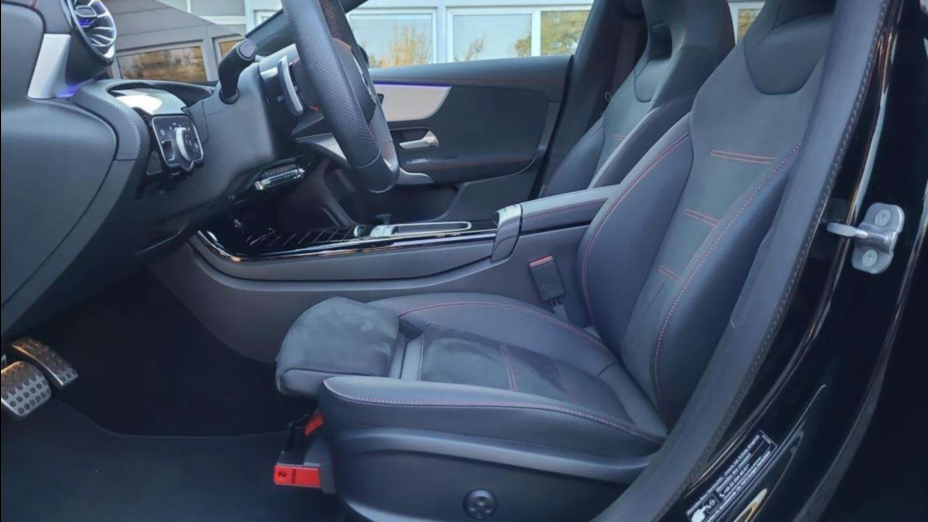 MERCEDES-BENZ CLA CLA 200 AMG Line 7G-DCT
