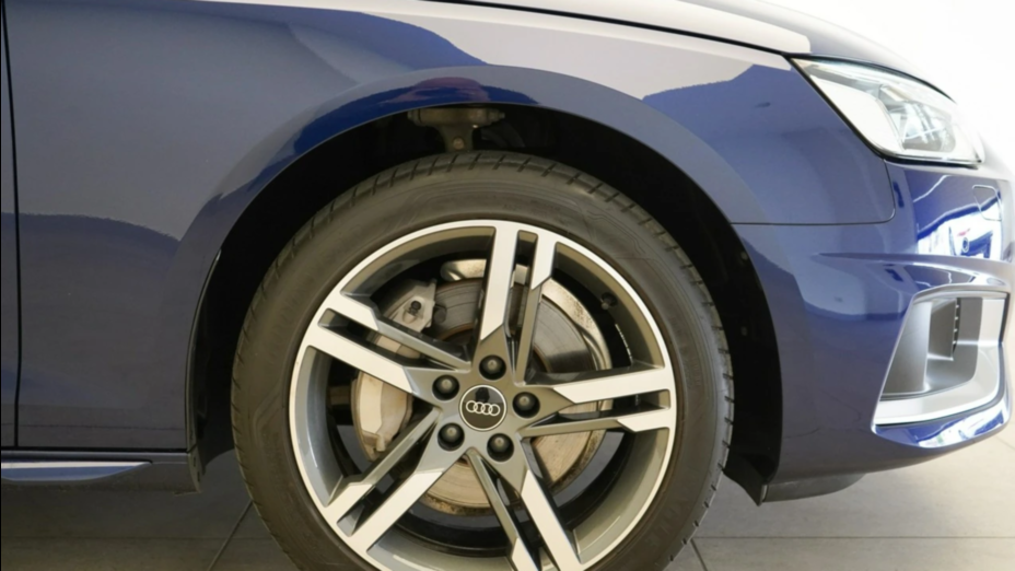 AUDI A4 A4 40 TFSI mHEV S tronic