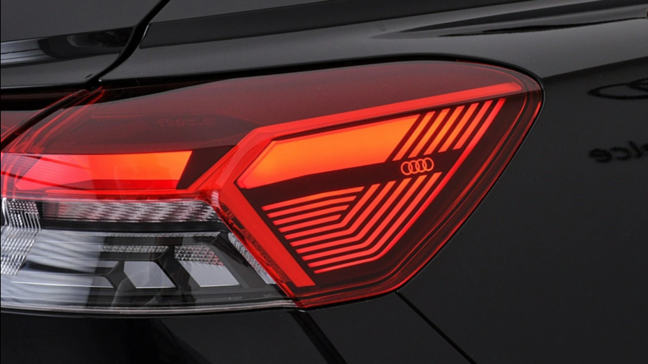 AUDI Q4 Q4 e-tron 35 52kWh Advanced