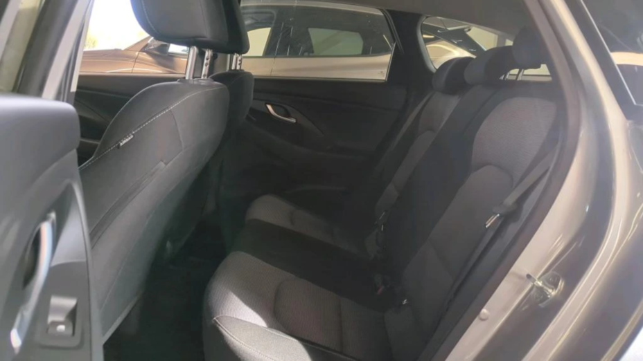 HYUNDAI i30 i30 1.5 DPI Modern