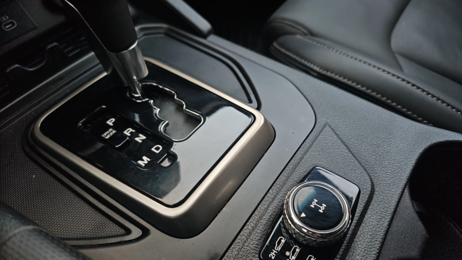KGM / SSANGYONG Musso Musso Grand 2.2 e-XDi Wild 4WD aut