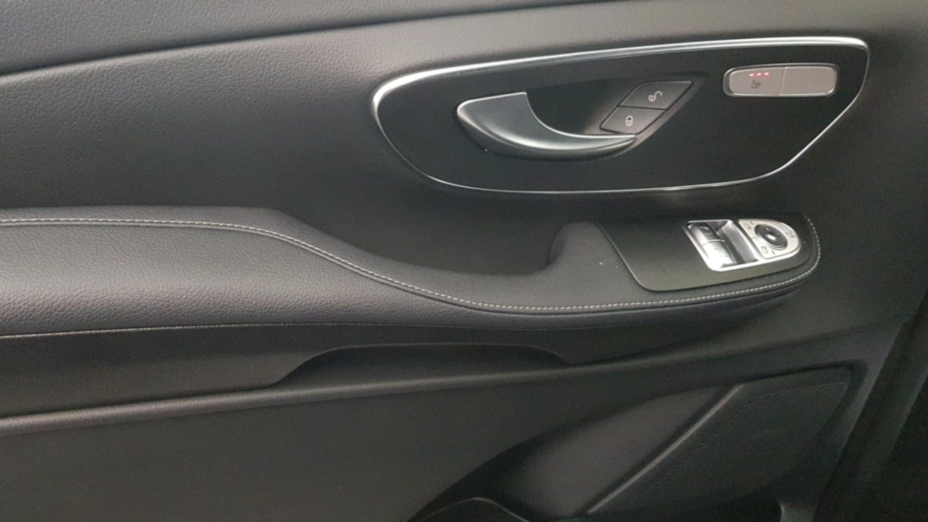 MERCEDES-BENZ V Klasa V 250 d 4-Matic Avantgarde 9G-Tronic (ekstra dł)