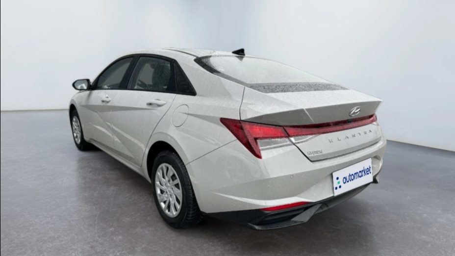 HYUNDAI Elantra Elantra 1.6 Modern