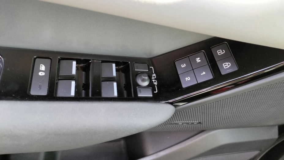 LAND ROVER Range Rover Velar Velar 2.0 D200 mHEV
