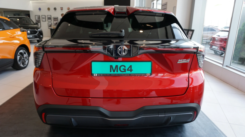 MG MG4 MG4 77kWh Luxury Long Range Nowy