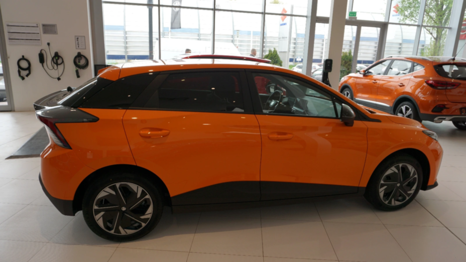 MG MG4 MG4 51kWh Standard Nowy